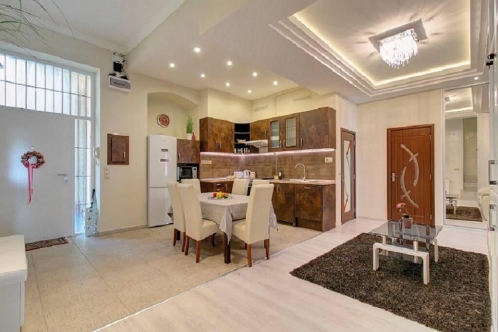 Super Central Apartment Budapest Kültér fotó